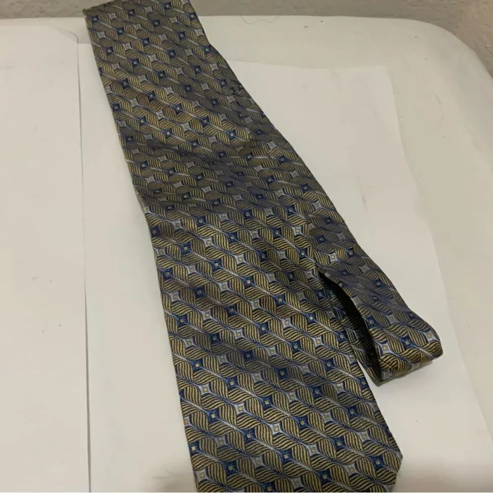 Mondo Seta Handmade Silk Necktie